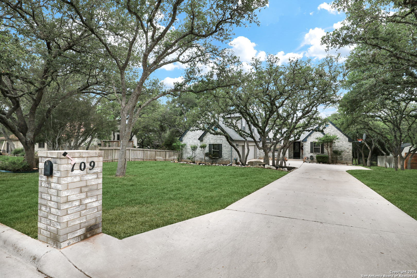 Property Photo:  109 Trailcrest St  TX 78232 