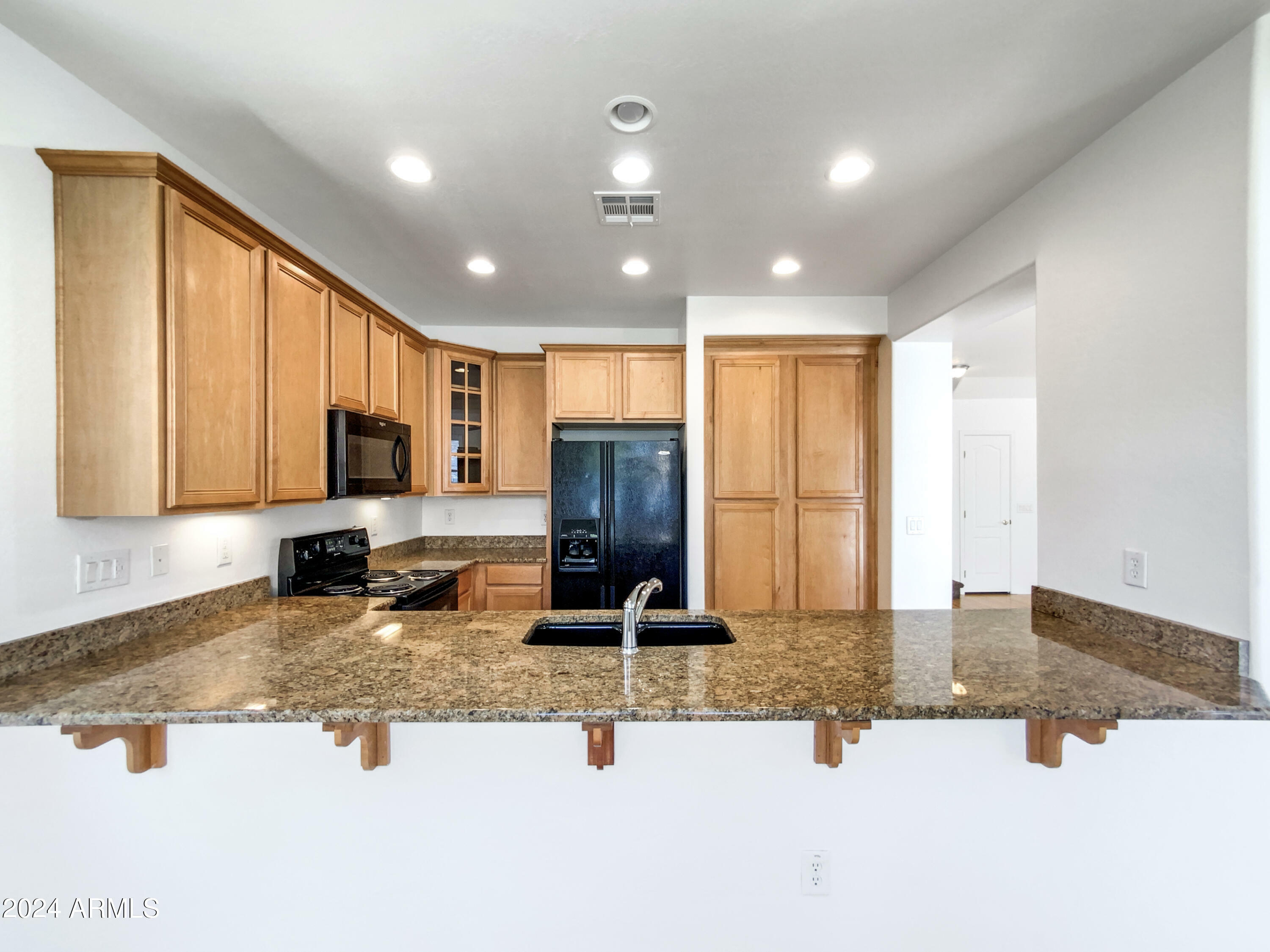 Property Photo:  2346 E Sunland Avenue  AZ 85040 