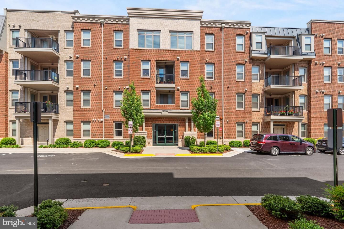 Property Photo: 23630 Havelock Walk Terrace 313 VA 20148
