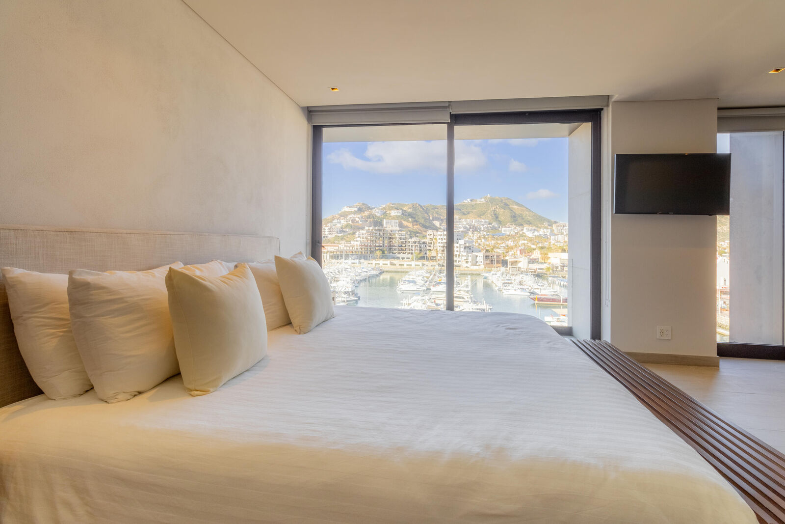 Property Photo:  The Paraiso Residences 1301  BS  