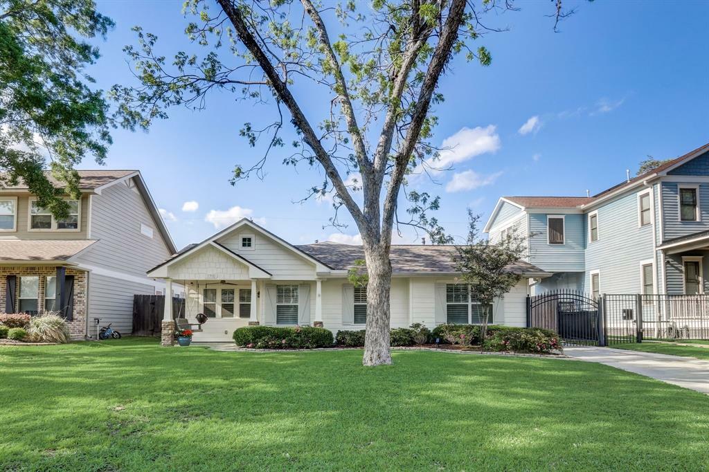 1710 Woodcrest Drive  Houston TX 77018 photo