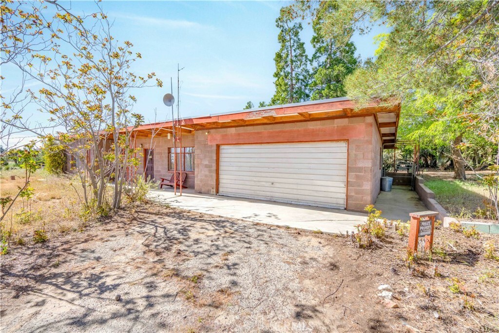 Property Photo:  9164 Sierra Vista Road  CA 92371 