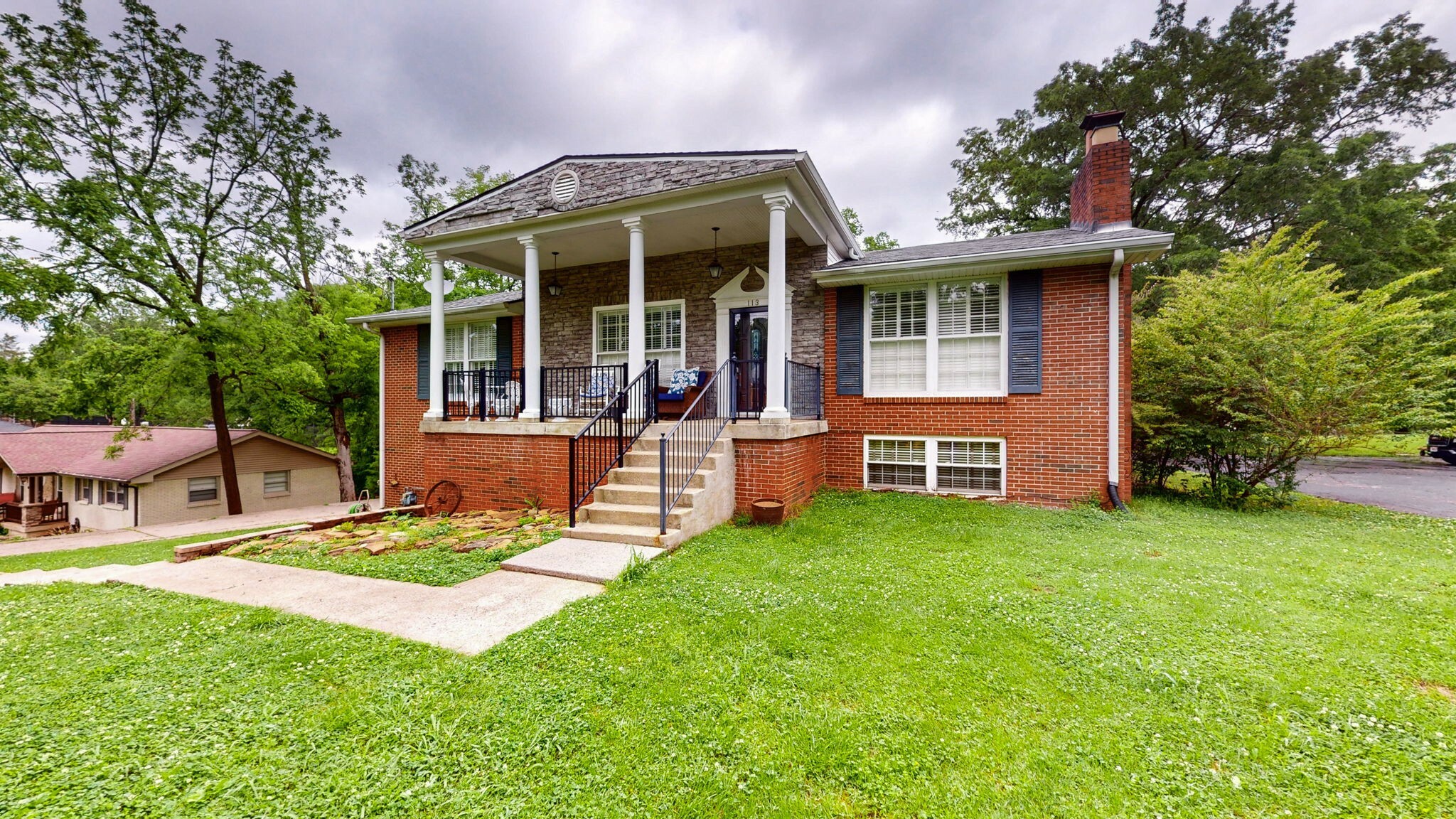 Property Photo:  113 Country Club Dr  TN 37075 