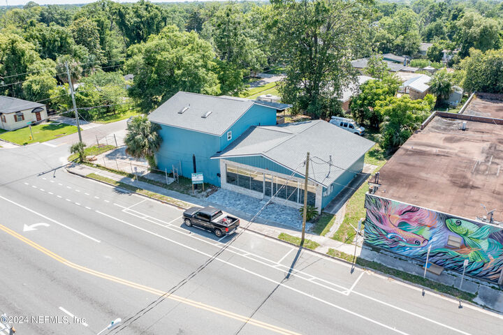 Property Photo: 2016 Cassat Avenue FL 32210