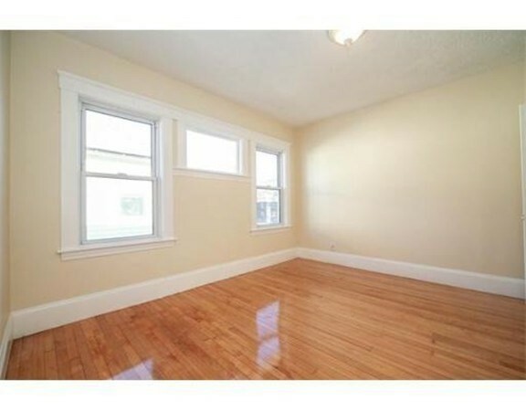 Property Photo:  79-81 Vernon Street 79  MA 02453 