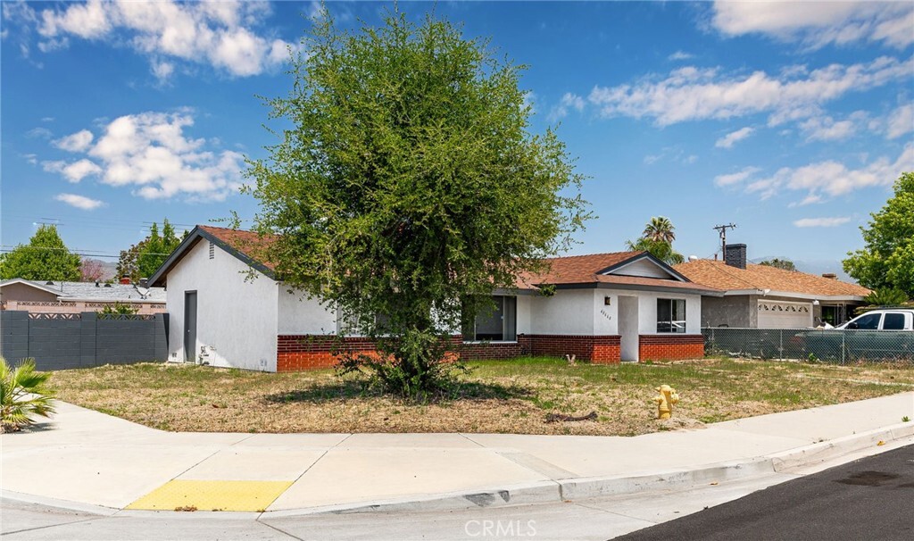 Property Photo: 40660 Vera Court CA 92544