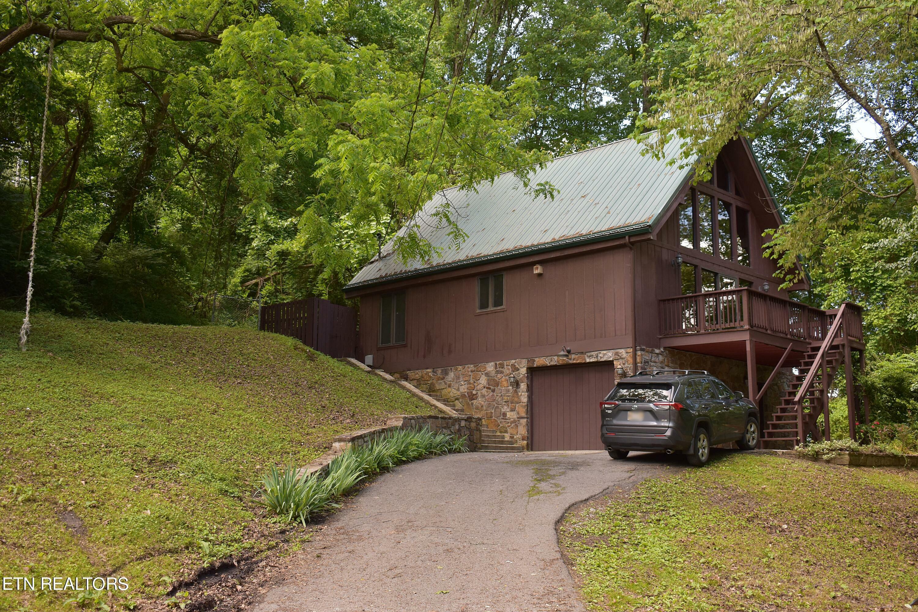 Property Photo:  515 Englewood Rd  KY 40965 