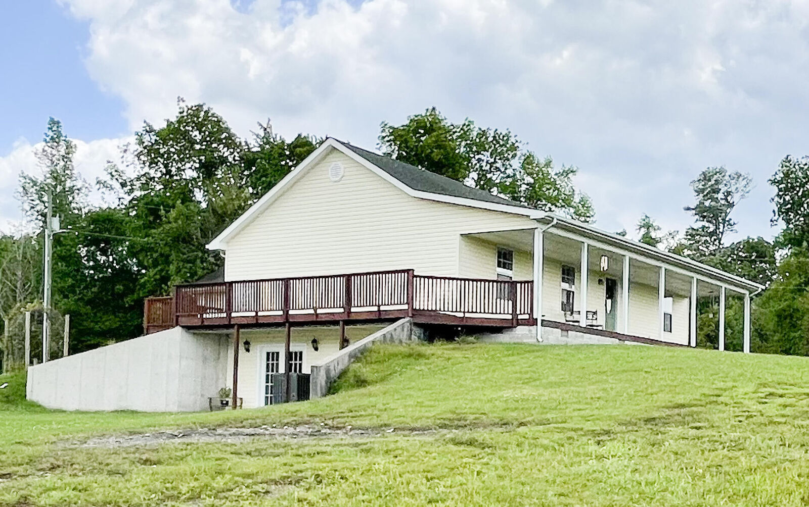 Property Photo: 115 Tom Crawford Lane KY 40419