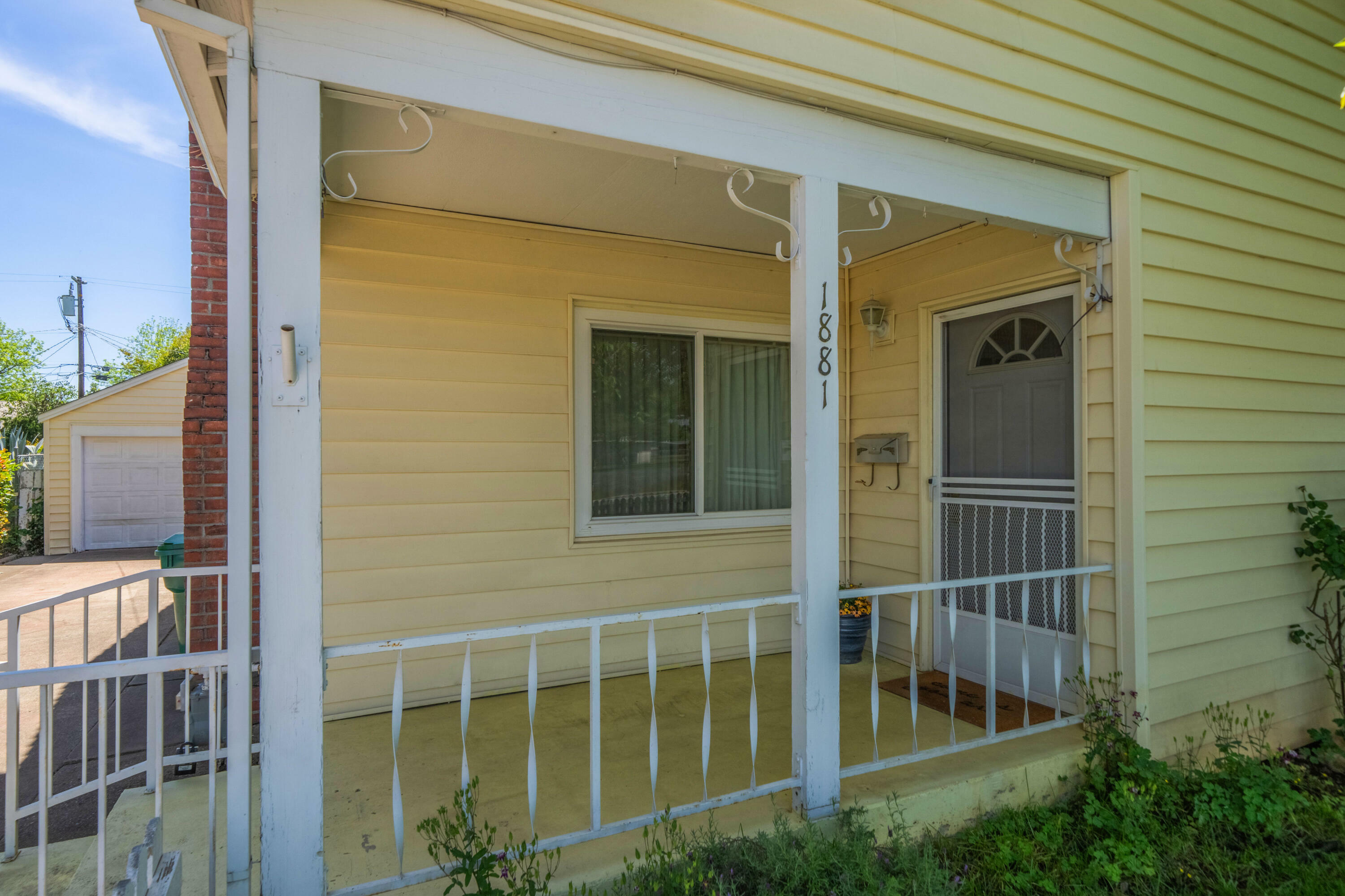 Property Photo:  1881 Briggs Street  CA 96007 