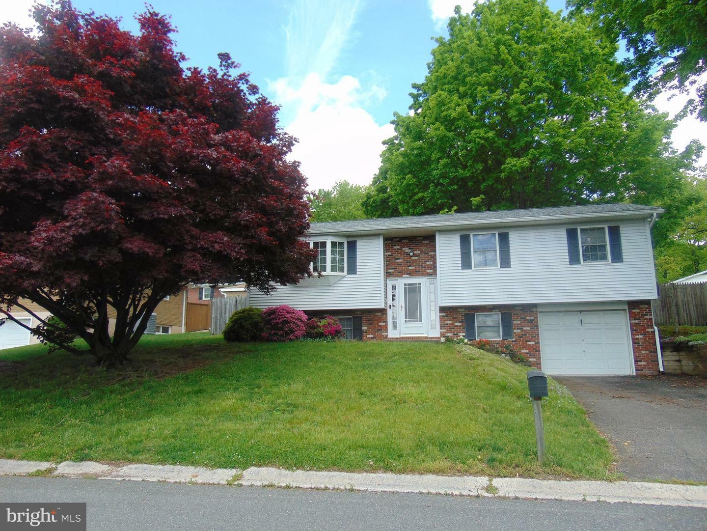 Property Photo:  208 Overlook Drive  PA 17901 