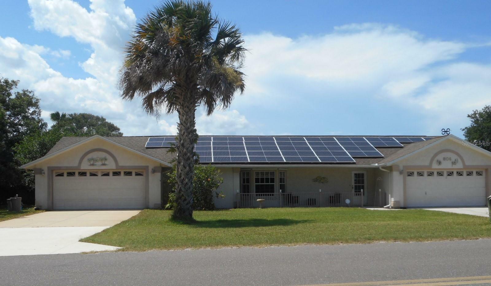 Property Photo: 806 South Street FL 32168