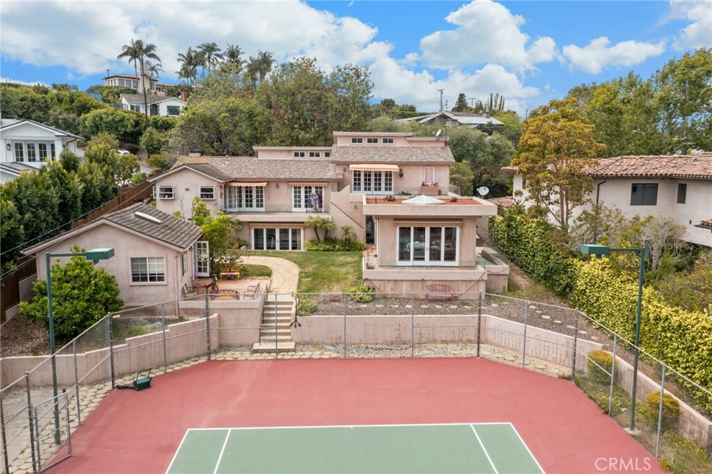 Property Photo: 1166 Longfellow Drive CA 90266