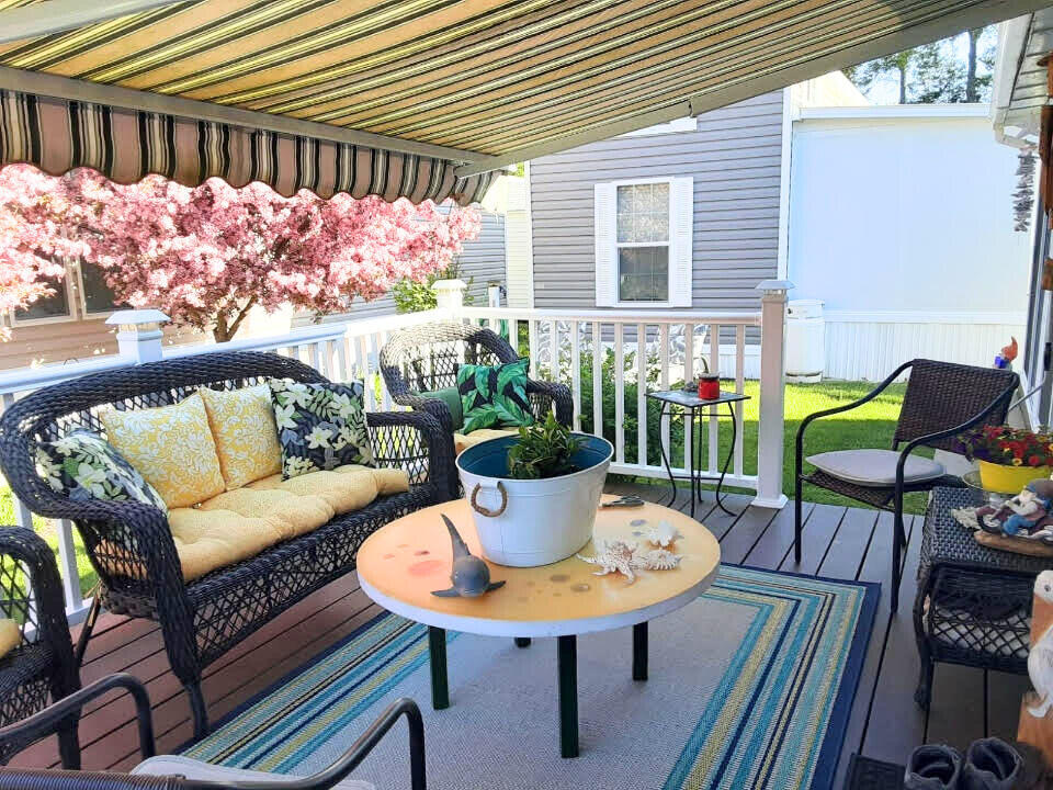 Property Photo:  430 Post Road 279  ME 04090 