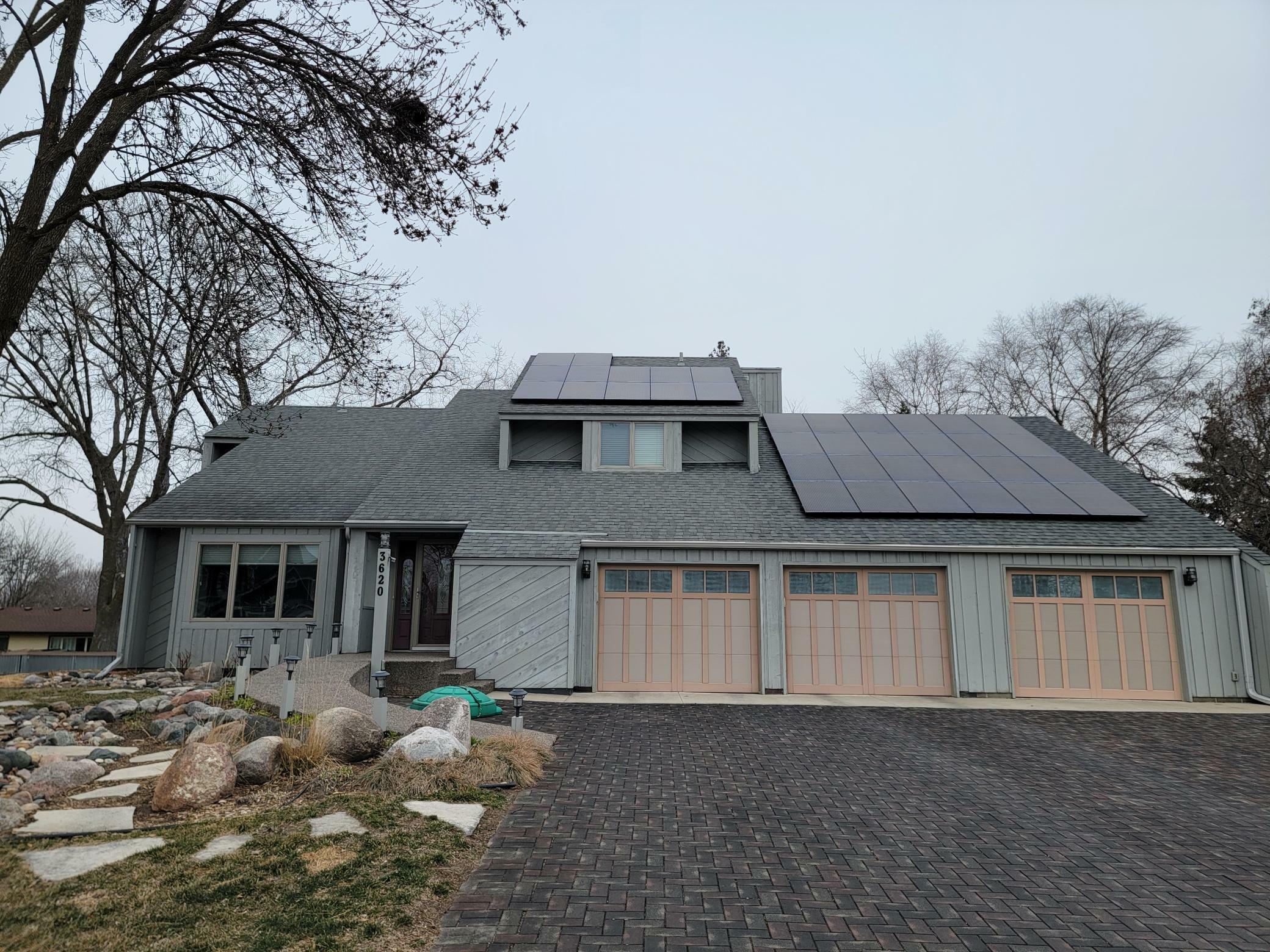 Property Photo: 3620 Ximines Lane N MN 55441