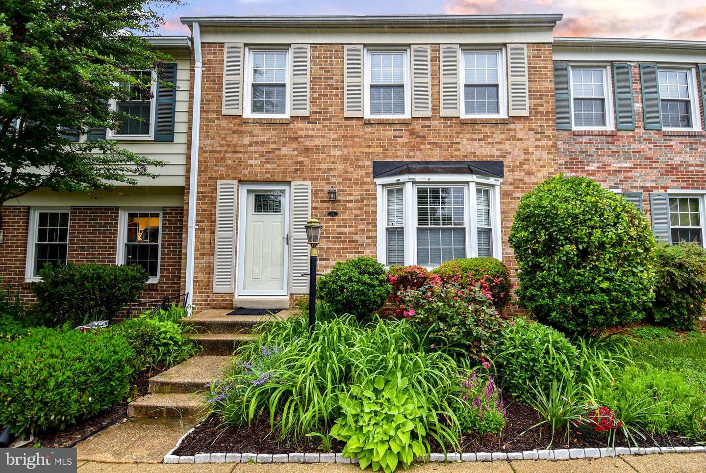 Property Photo:  19 Chantilly Court  MD 20850 