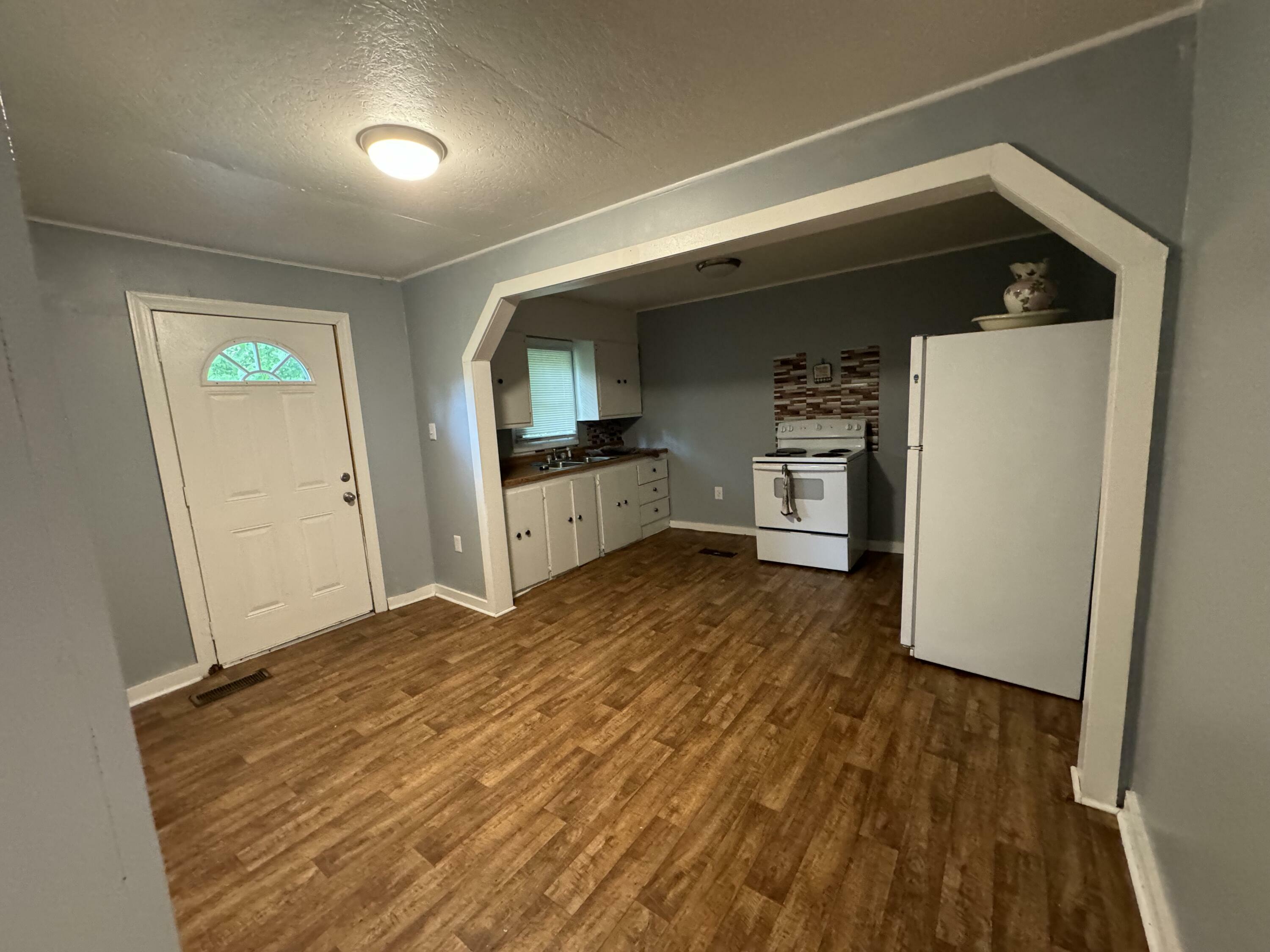 Property Photo:  221 East 4th Street  KY 40741 