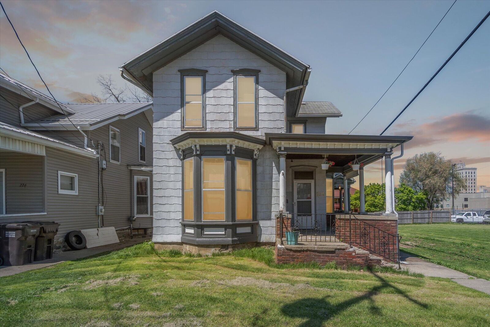 Property Photo:  224 W Wesley Street  MI 49201 