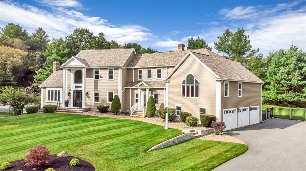 Property Photo:  12 Carter Ln  MA 01810 