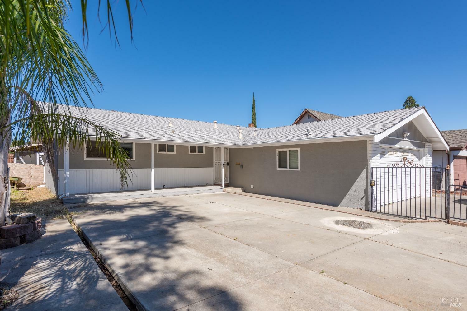 Property Photo:  131 Santana Drive  CA 95687 