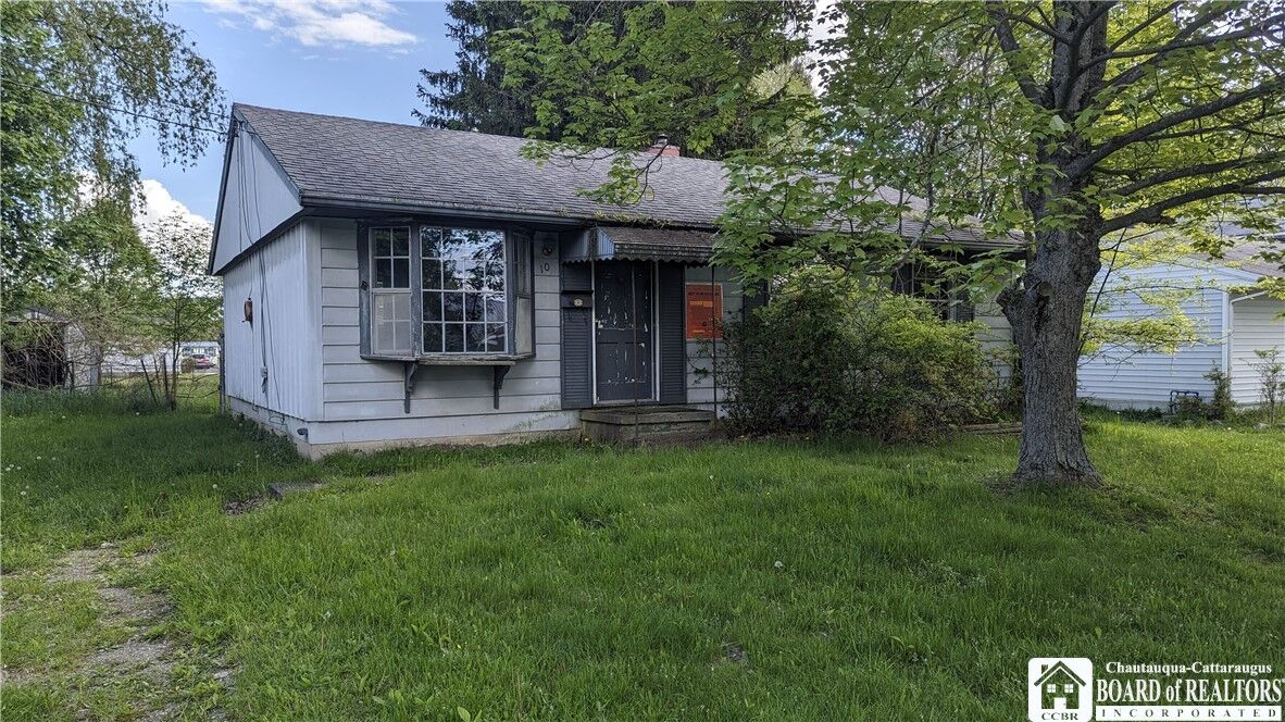 Property Photo:  10 Vinnie Street  NY 14701 