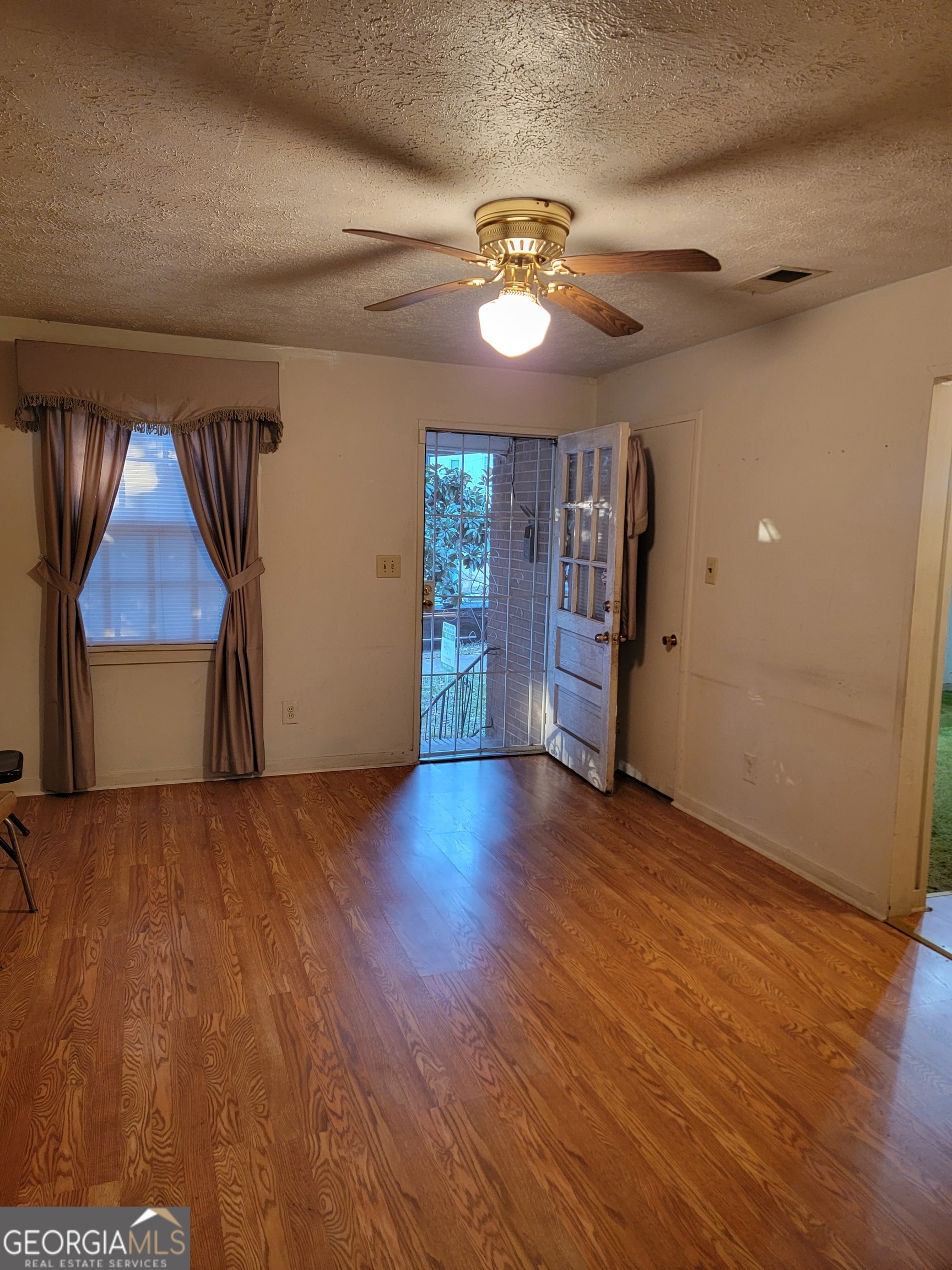 Property Photo:  1750 Lisbon Drive SW  GA 30310 