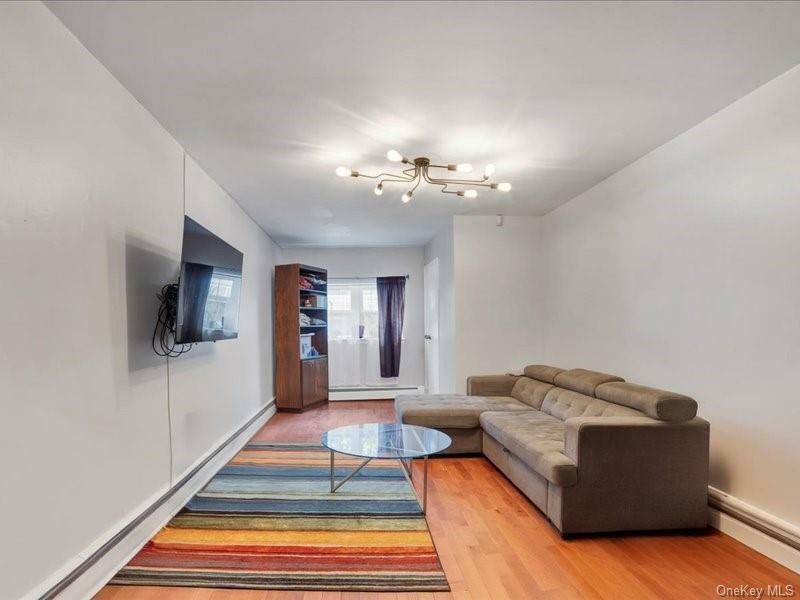 Property Photo:  543 N Terrace Avenue  NY 10552 