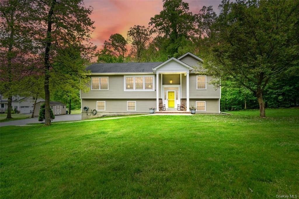 Property Photo:  6 Tall Oaks Lane  NY 10963 