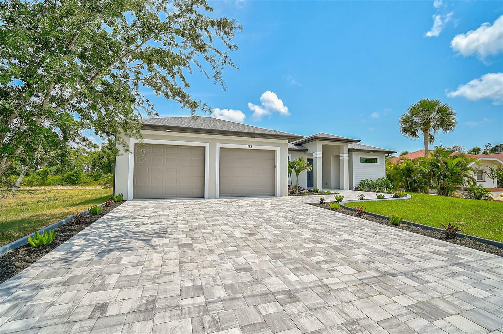 Property Photo:  153 Mariner Lane  FL 33947 