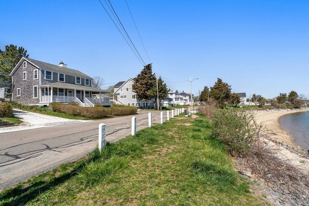 Property Photo:  33 Rocky Nook Ave  MA 02364 