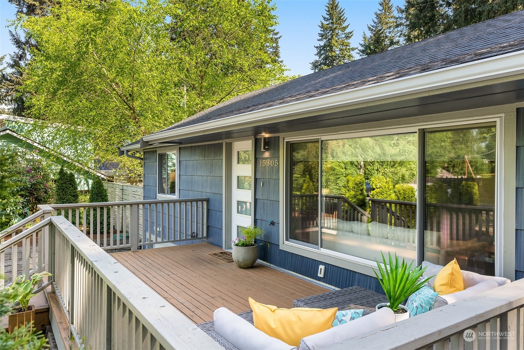 Property Photo: 15305 Ashworth Place N WA 98133