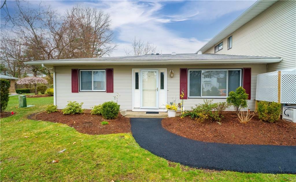 Property Photo:  51 Fox Ridge Crescent  RI 02886 