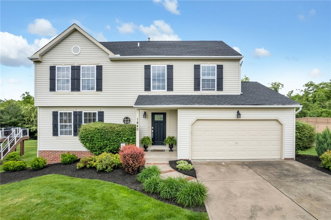 Property Photo: 1440 Iroquois Drive PA 15205