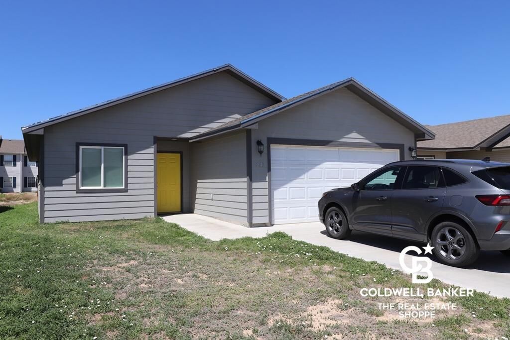 Property Photo:  1849 E Prairie View Drive  KS 67846 
