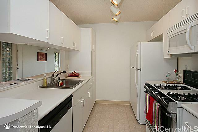 Property Photo:  91237 Hanapouli Circle 25H  HI 96706 