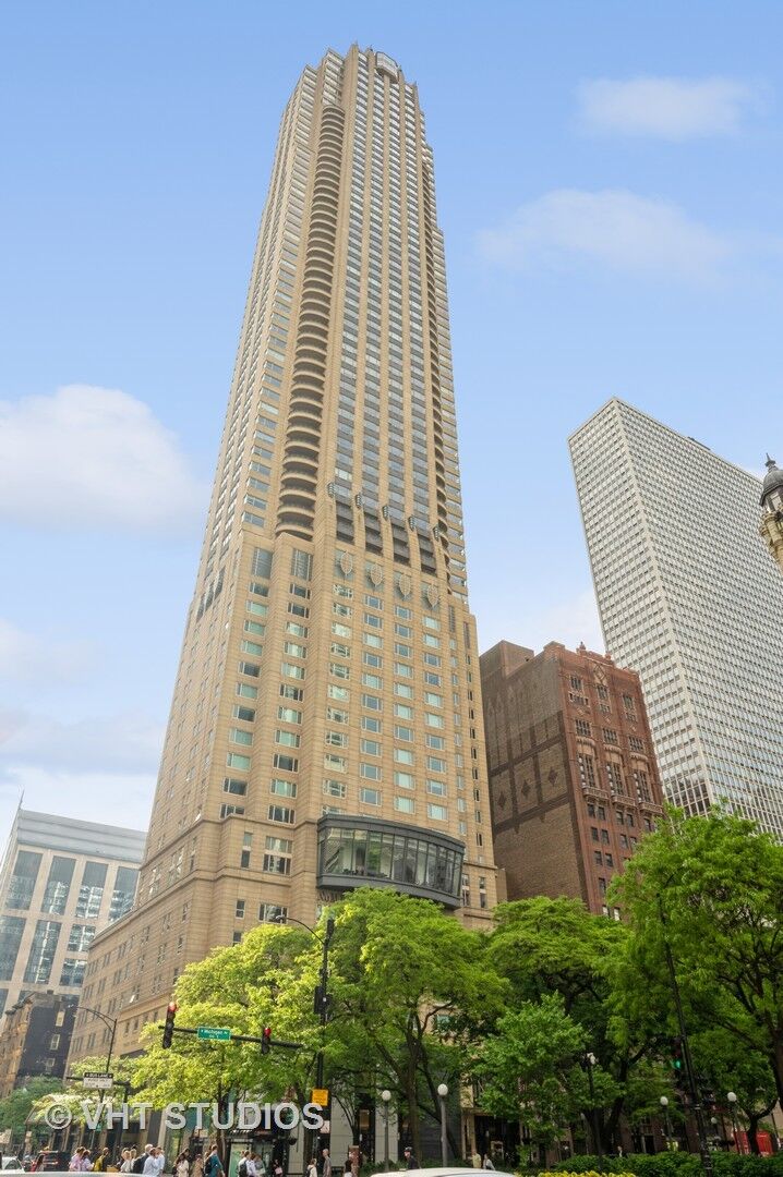Property Photo:  800 N Michigan Avenue 3803  IL 60611 