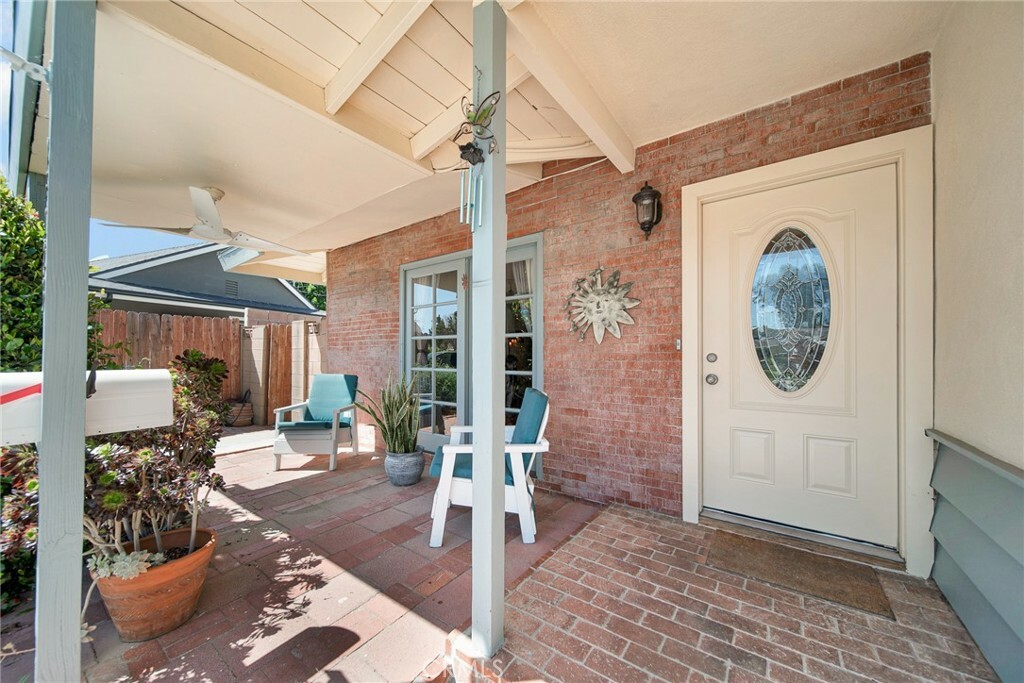 Property Photo:  23023 Strathern Street  CA 91304 