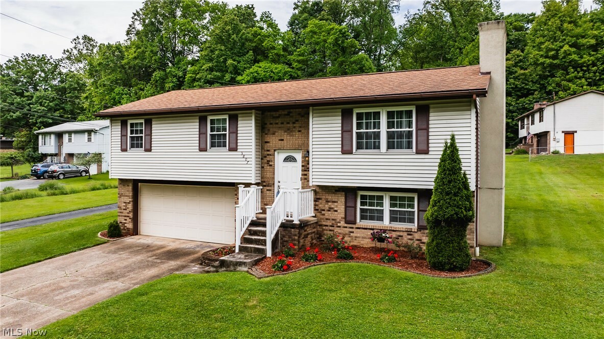 Property Photo:  3807 Parkview Drive  WV 26104 