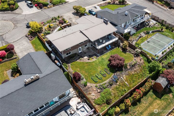 4 bed home for sale 1710 N Cascade Avenue, WA 98406