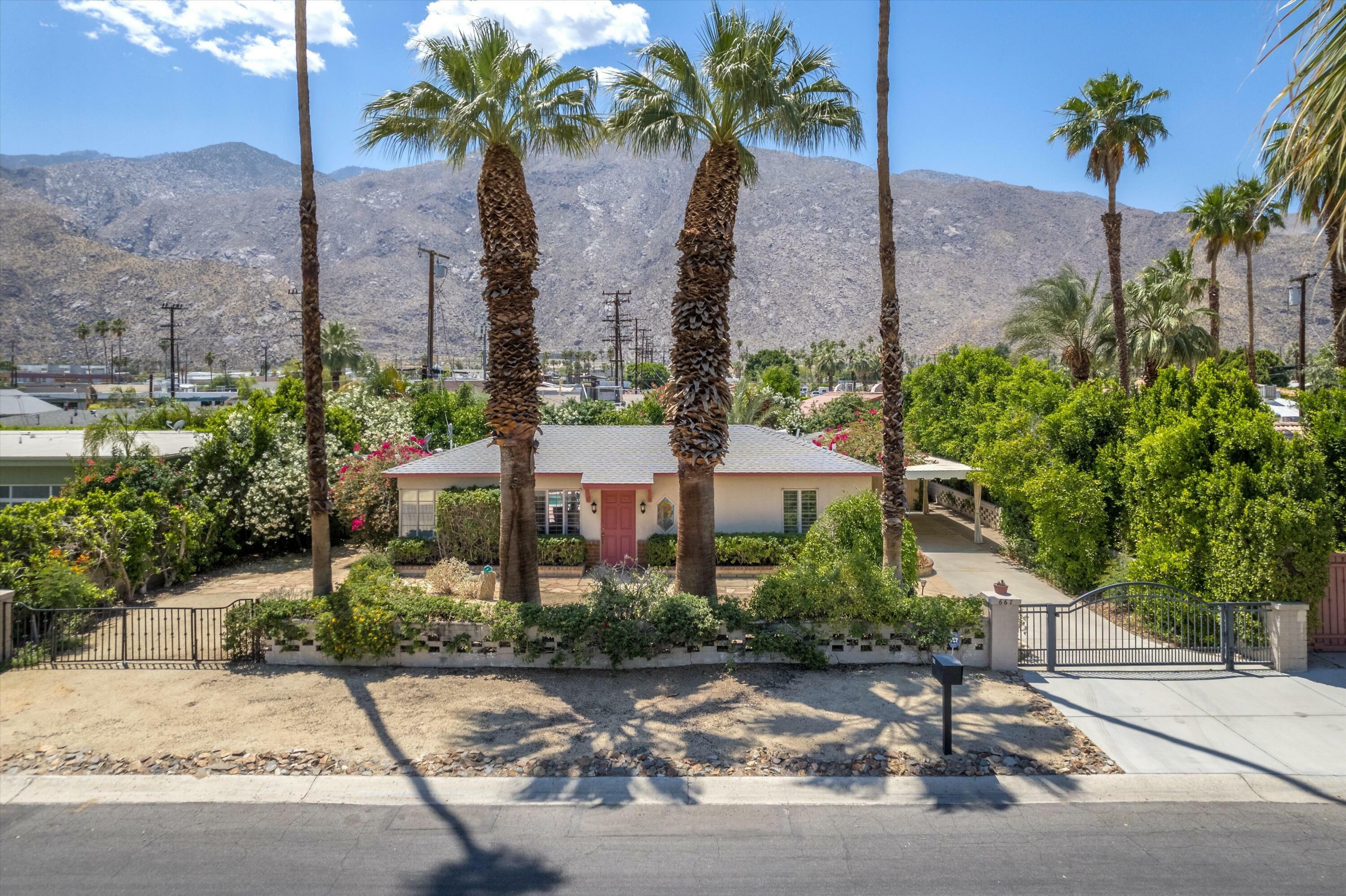 Property Photo:  667 S Indian Trail  CA 92264 