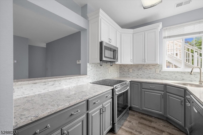 Property Photo: 55 Wentworth Rd NJ 07921