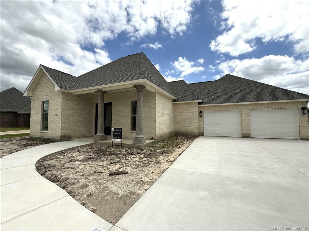 Property Photo: 931 Mary Diane McCall Drive LA 70605