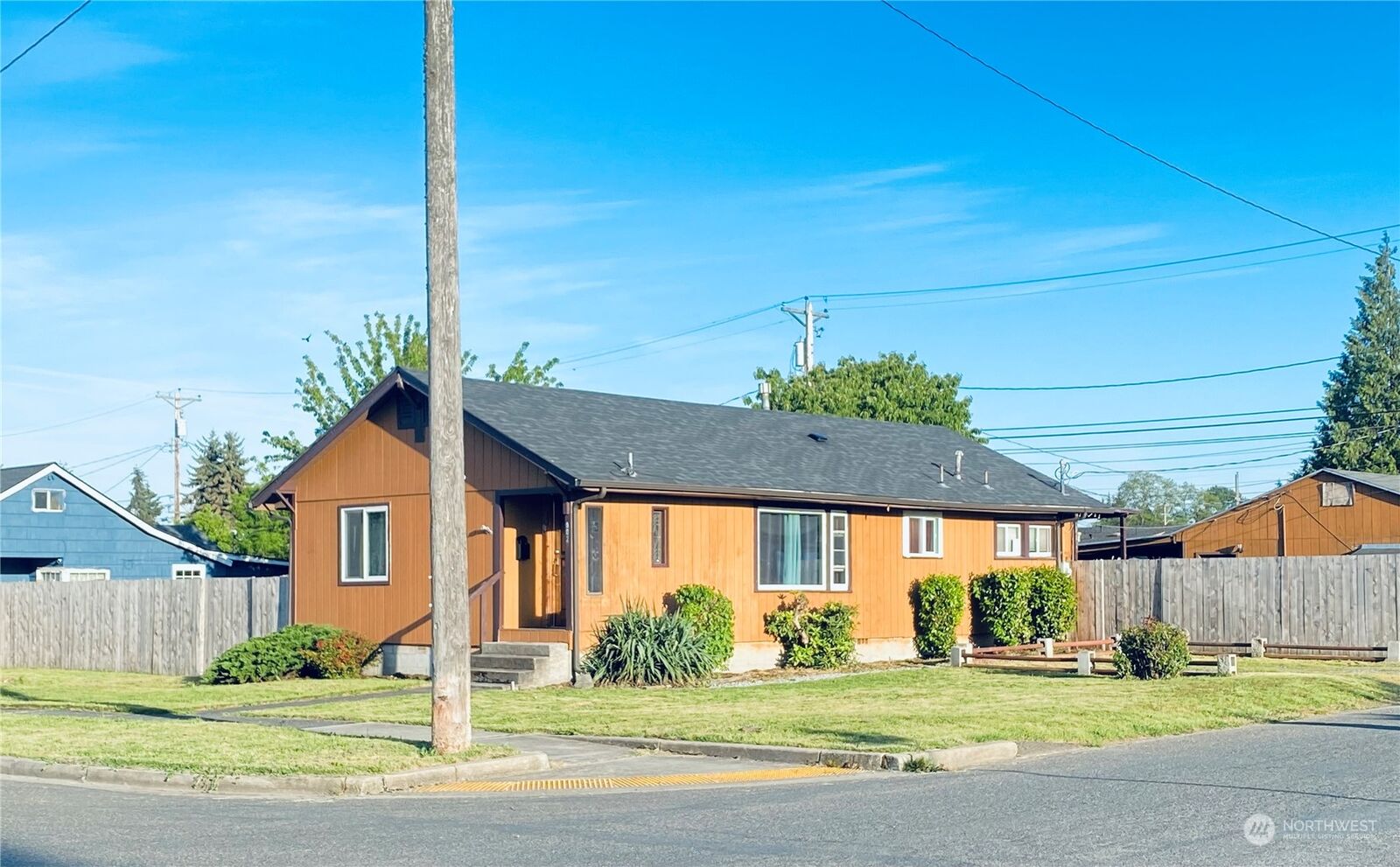 Property Photo:  902 E 61st Street  WA 98404 