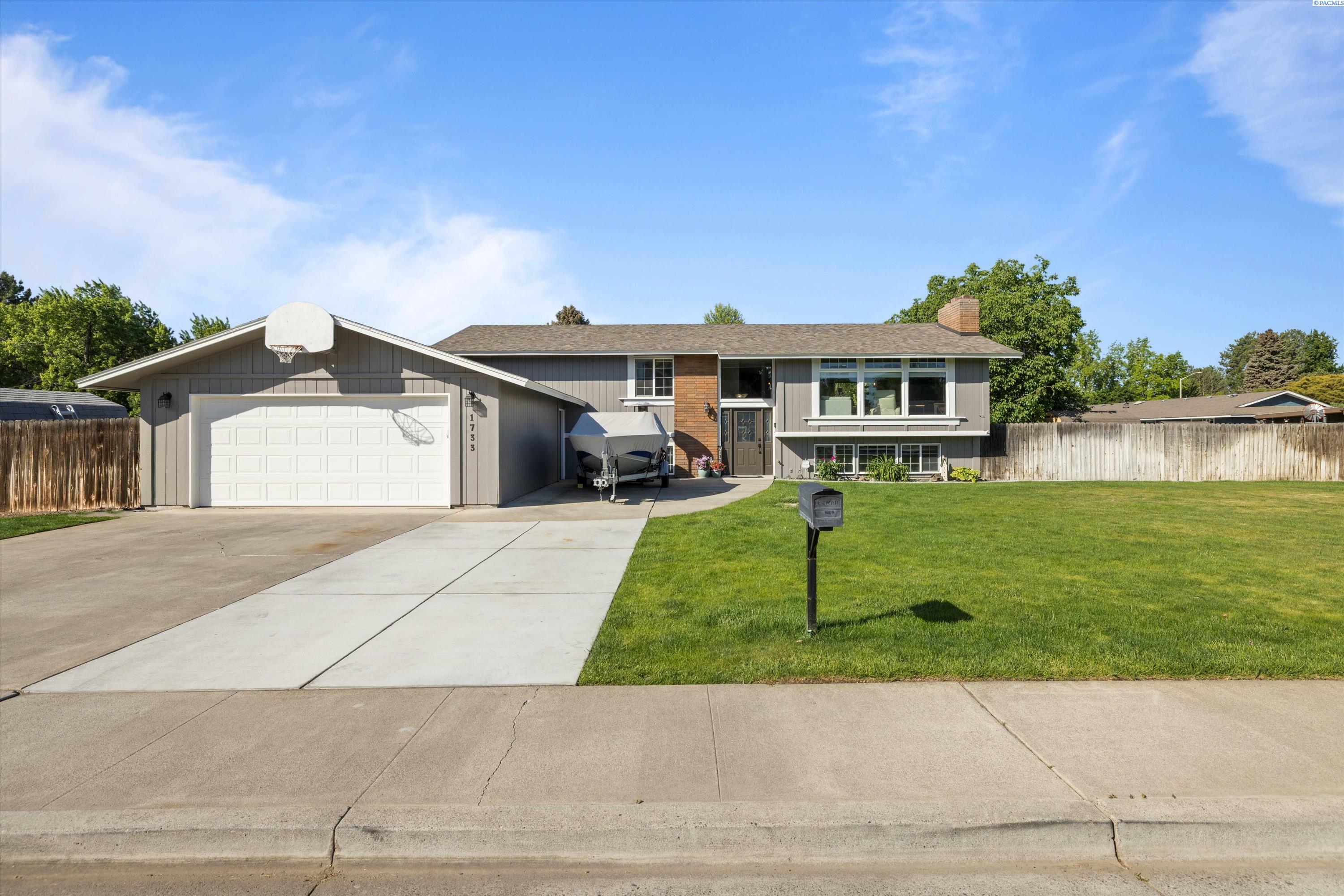 1733 Bismark St  Richland WA 99354 photo