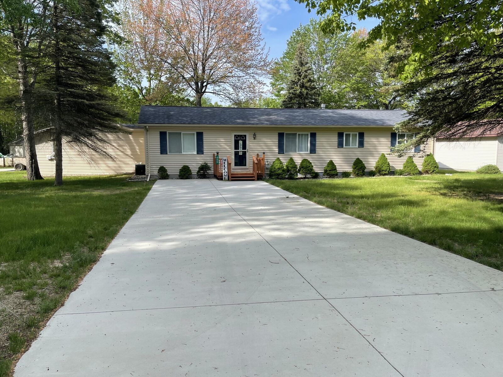 Property Photo: 202 Matchwood Drive MI 48651