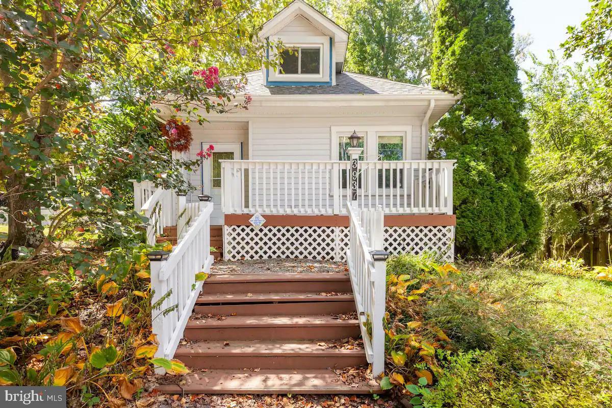 Property Photo: 3937 8th Street MD 20714