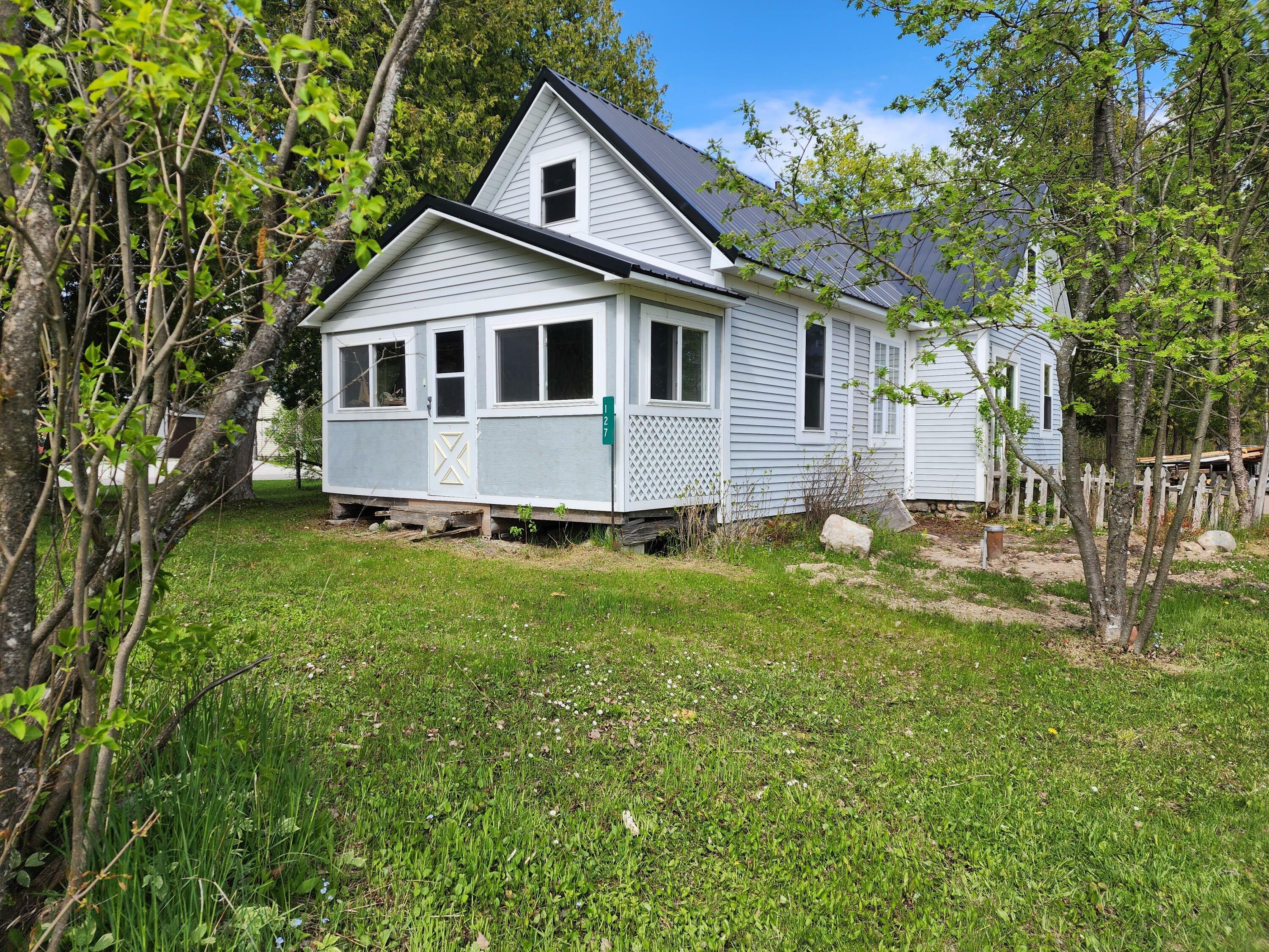 Property Photo:  127 S Meridian St  MI 49719 