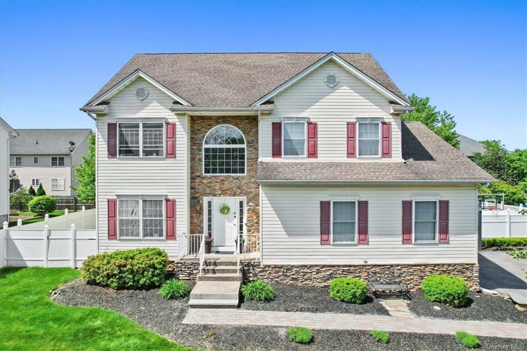 Property Photo:  2410 Settlers Ridge  NY 12553 