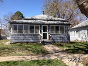 Property Photo:  1209 S Alice St  IA 51106 