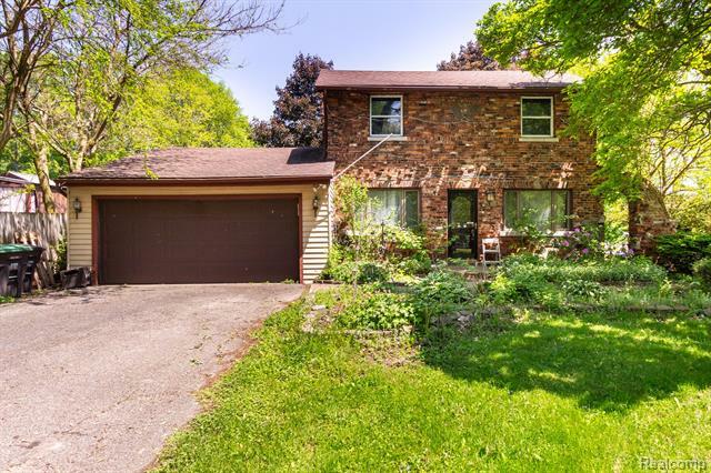 Property Photo:  9965 Mortenview Drive  MI 48180 