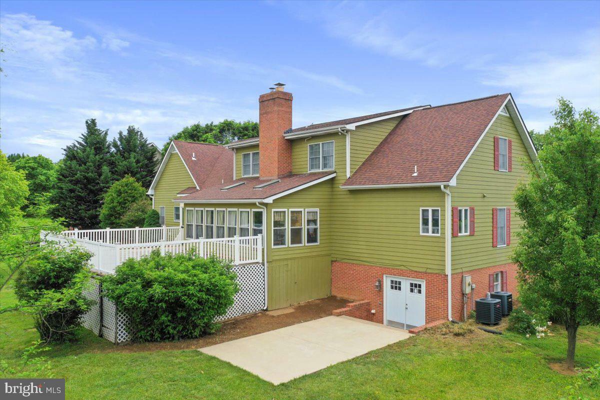 Property Photo:  487 Eastland Drive  WV 25414 